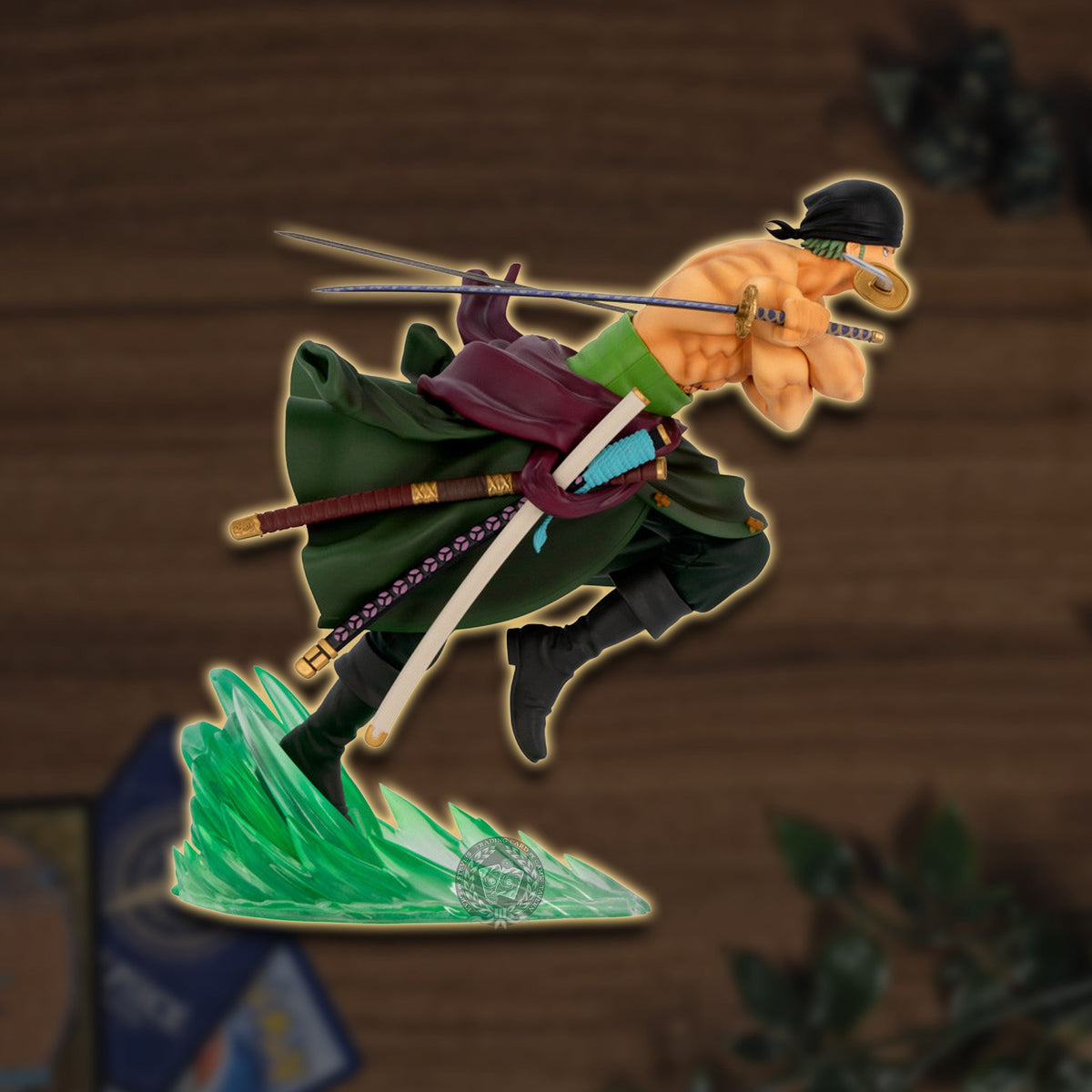 One Piece - Zoro Figur, exklusive 16cm Anime Sammelfigur Seitenansicht